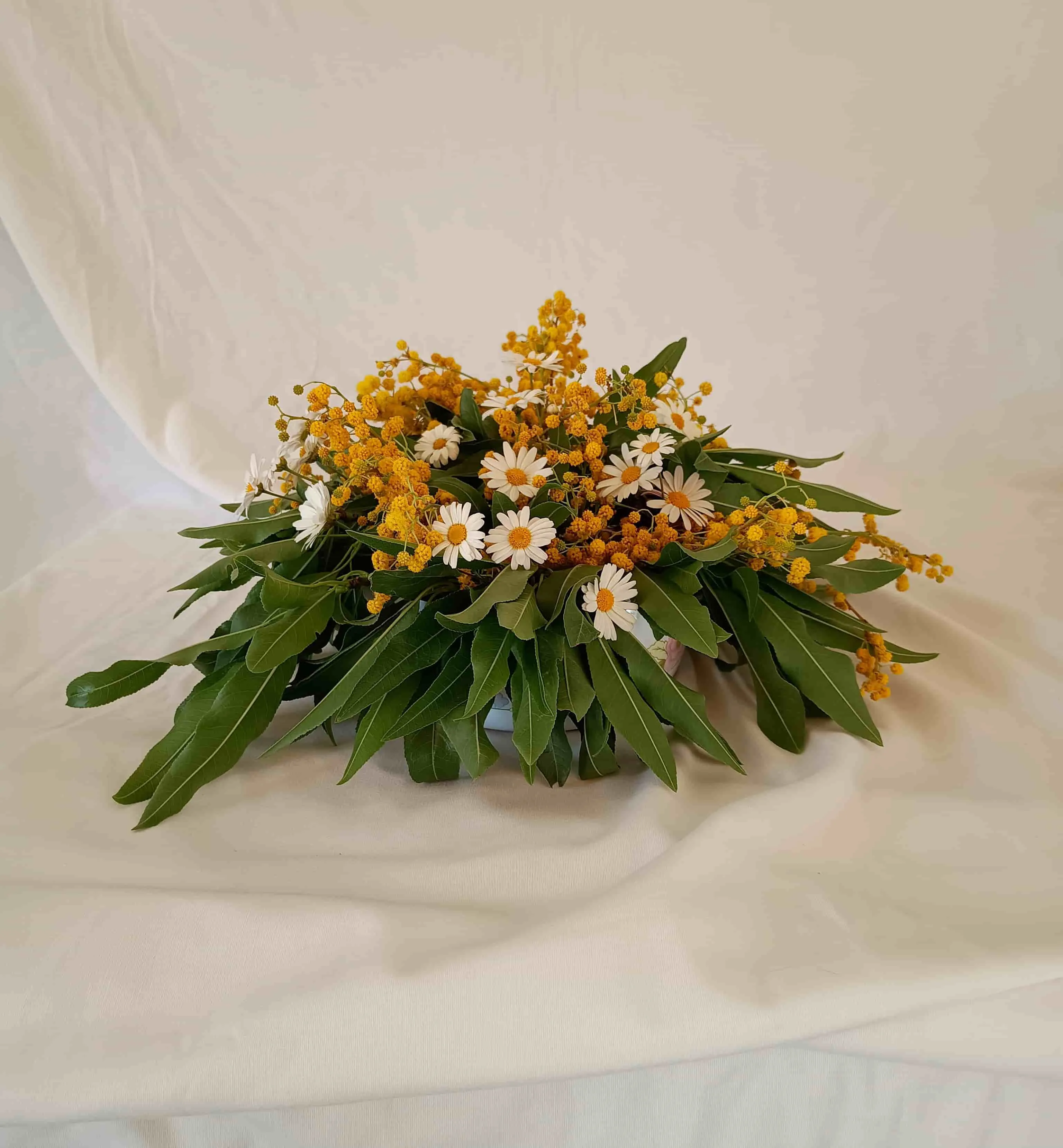 Centro de mesa Margaritas y Mimosa