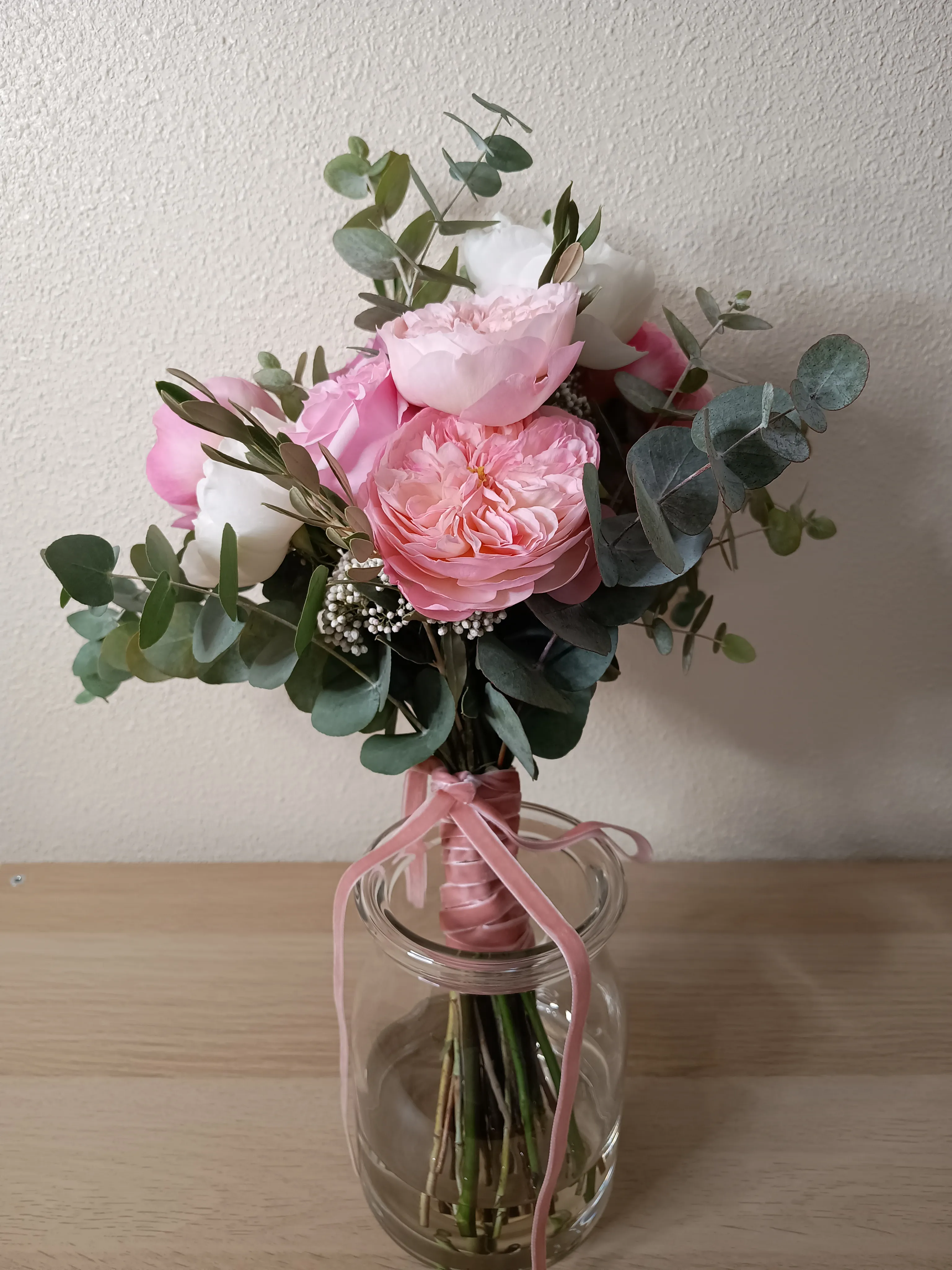 Ramo de rosas de jardín